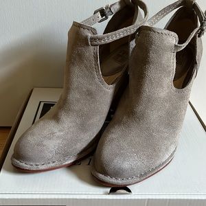 Frye margaret shootie dark grey 8.5